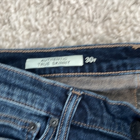 Gap Authentic True Skinny - Picture 2 of 3